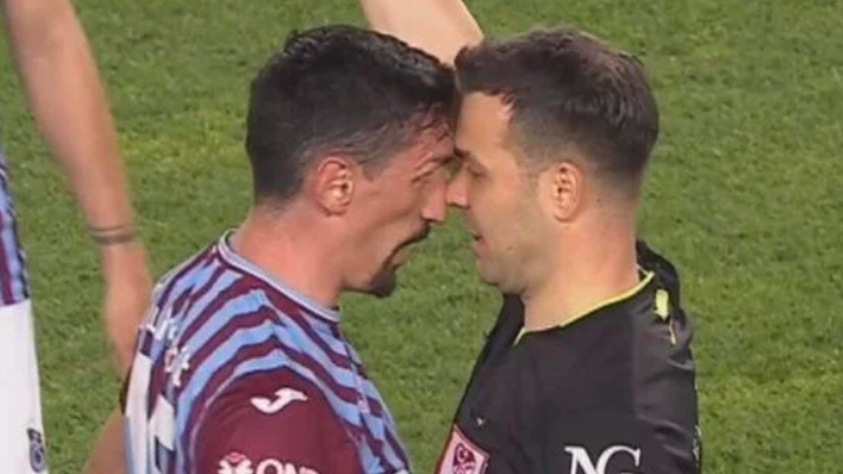 Final maçında Galatasaray'dan kırmızı kart itirazı!