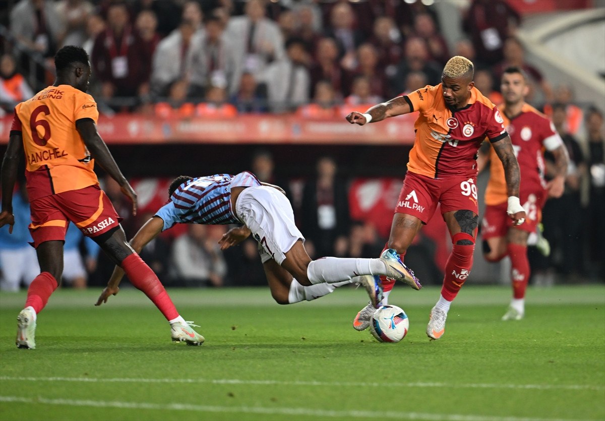 Galatasaray, 5 sezon sonra Türkiye Kupası'nı kaldırdı