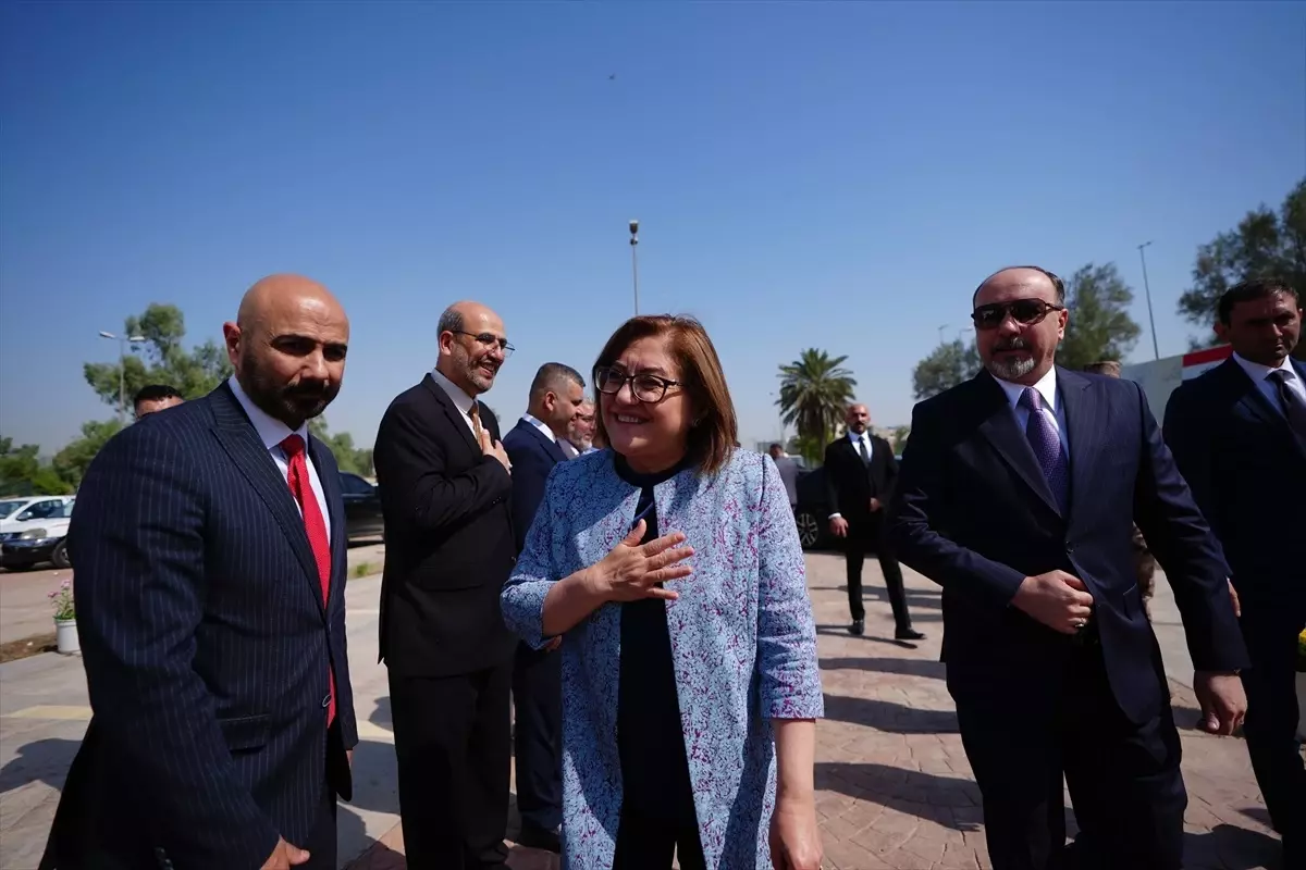 Gaziantep Büyükşehir Belediyesi Bağdat'a 5 Bin Zeytin ve İncir Fidanı Hediye Etti