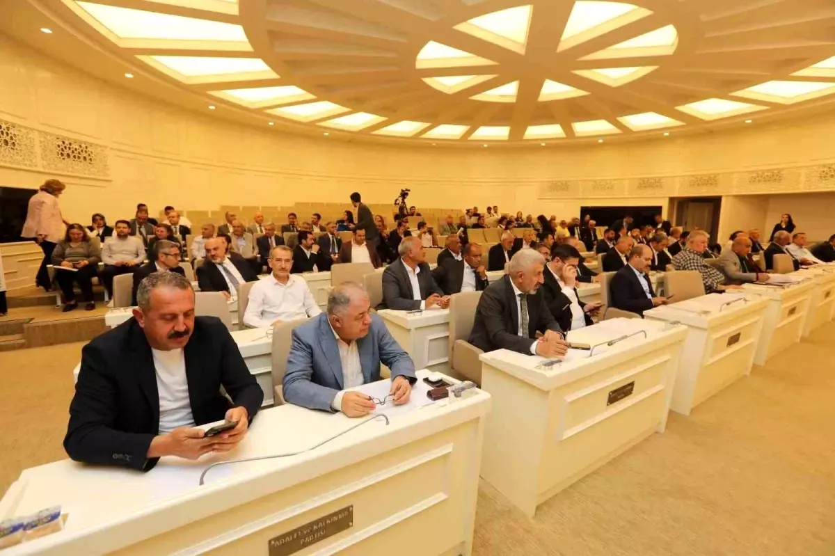 Gaziantep Büyükşehir Meclisi'nden TFF Başkanı'na Fahri Hemşerilik