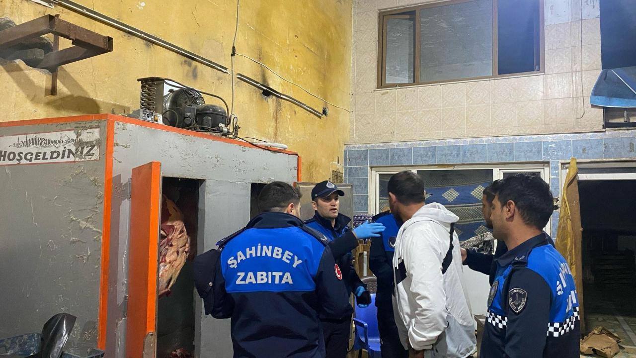 Gaziantep'te 1,5 ton bozuk et ele geçirildi