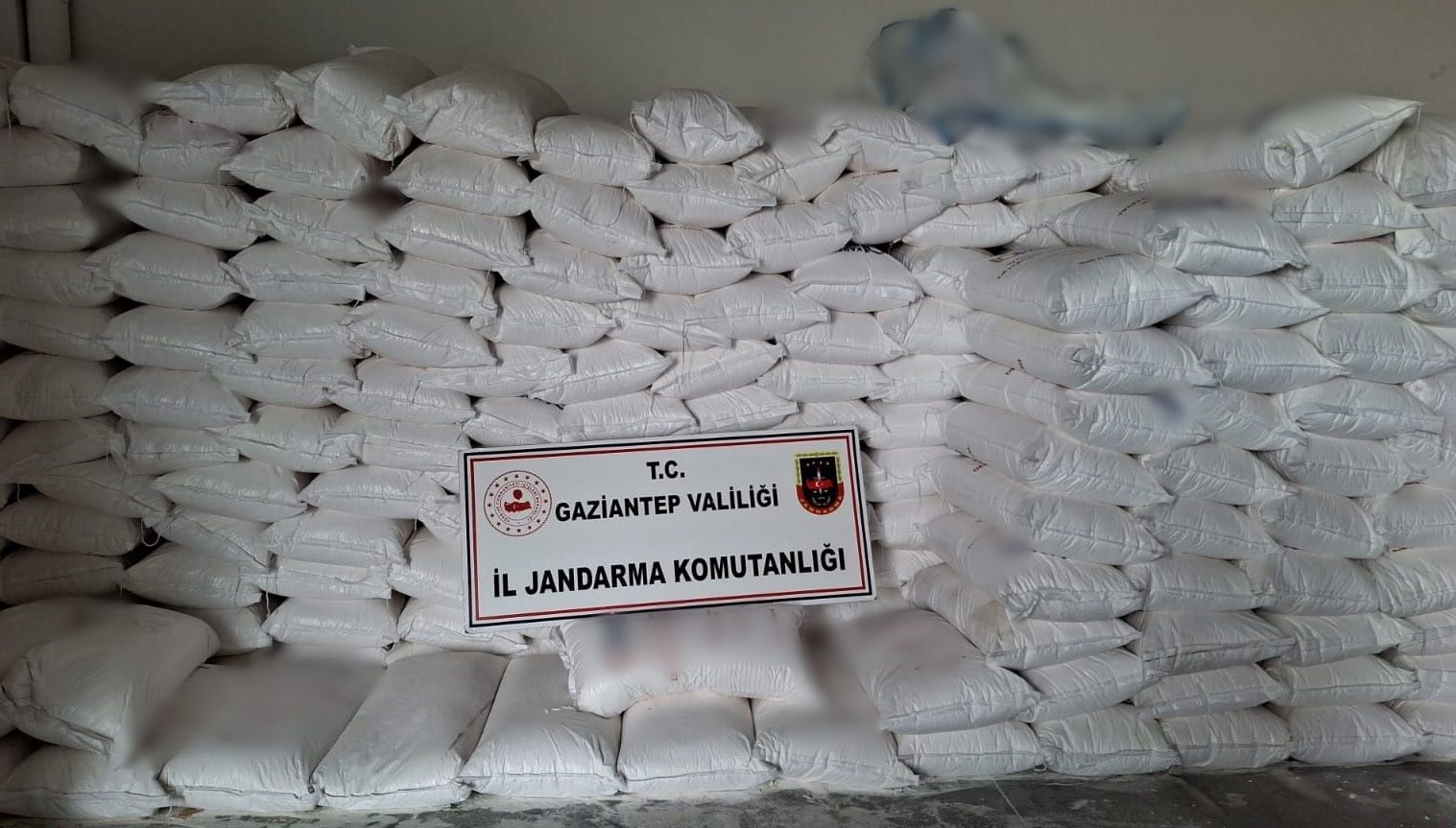 Gaziantep'te tonlarca sahte deterjan ele geçirildi