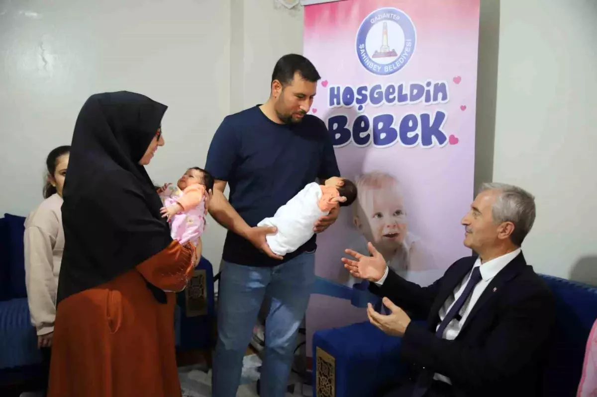 İkiz Bebek Sahibi Aileye Şahinbey Belediyesi'nden Destek