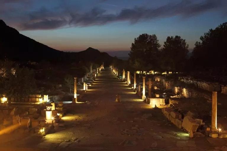 Gece Müzeciliği ile Kültürel Erişim Artıyor