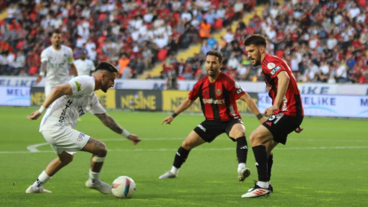 Süper Lig'de muhteşem düello! 2-0'dan geri dönüş galibiyete yetmedi