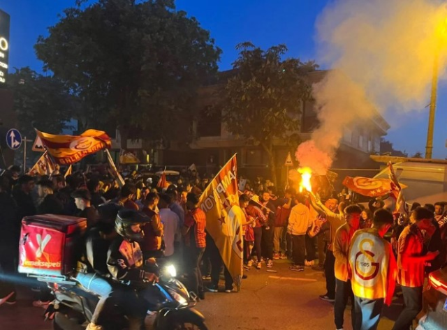 TARAFTARLAR SOKAKLARDAN TAŞTI