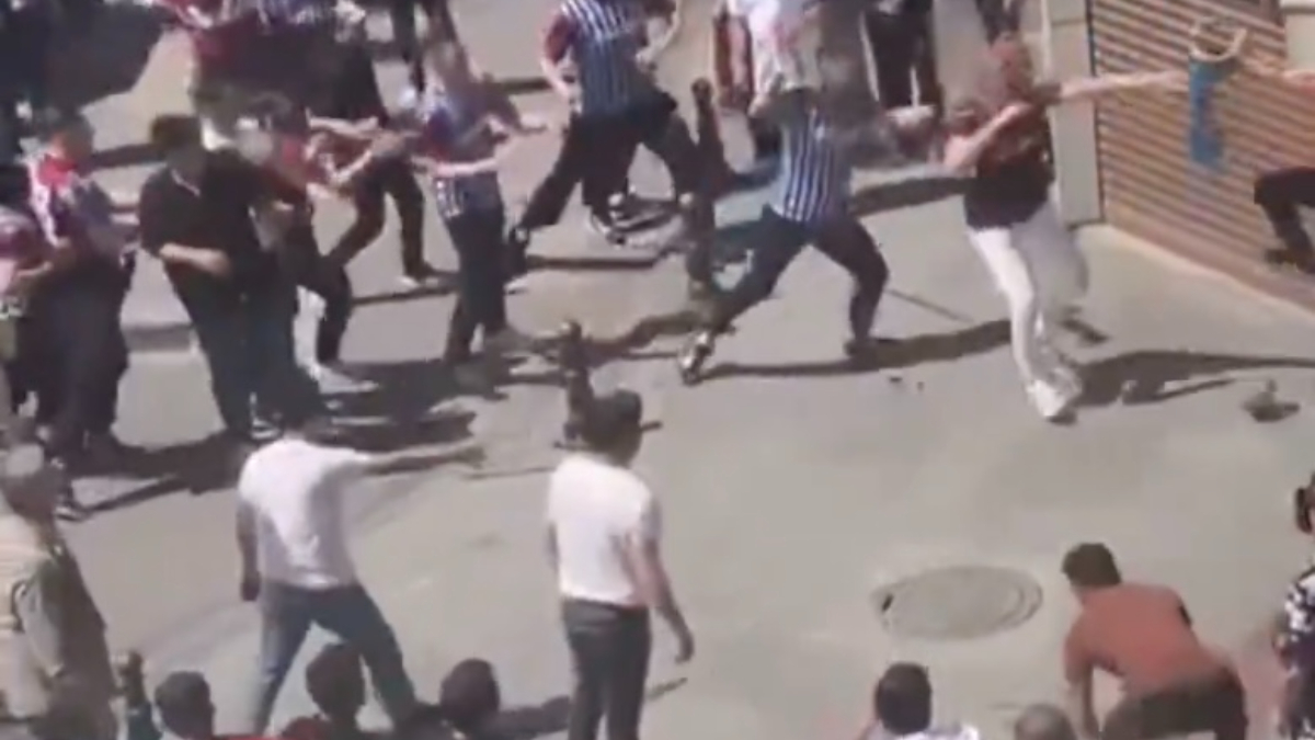 Türkiye Kupası finali öncesi iki takım taraftarları birbirine girdi