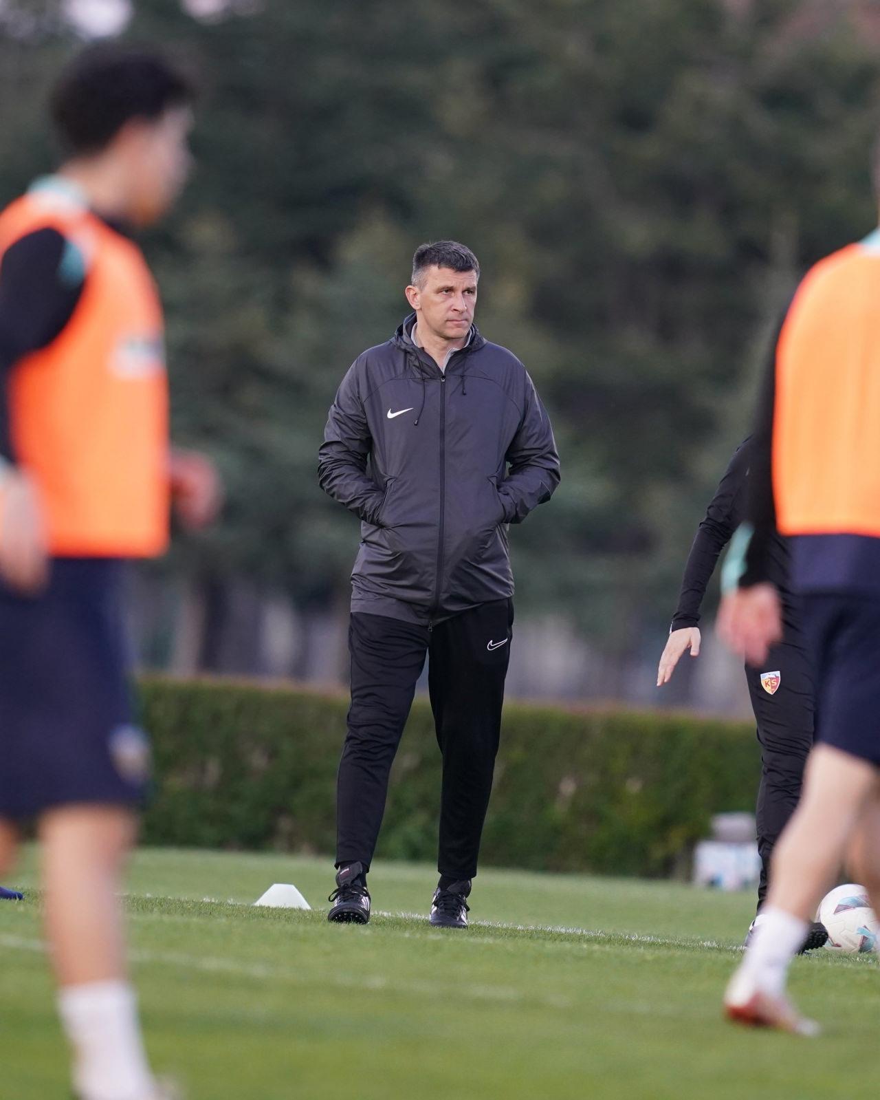 Yapay Zeka, Süper Lig'de Küme Düşecek Son 2 Takımı Açıklıyor