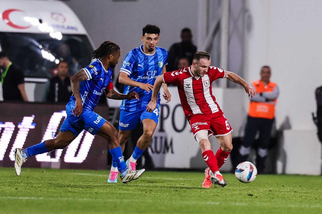 Yapay Zeka, Süper Lig'de Küme Düşecek Son 2 Takımı Açıklıyor