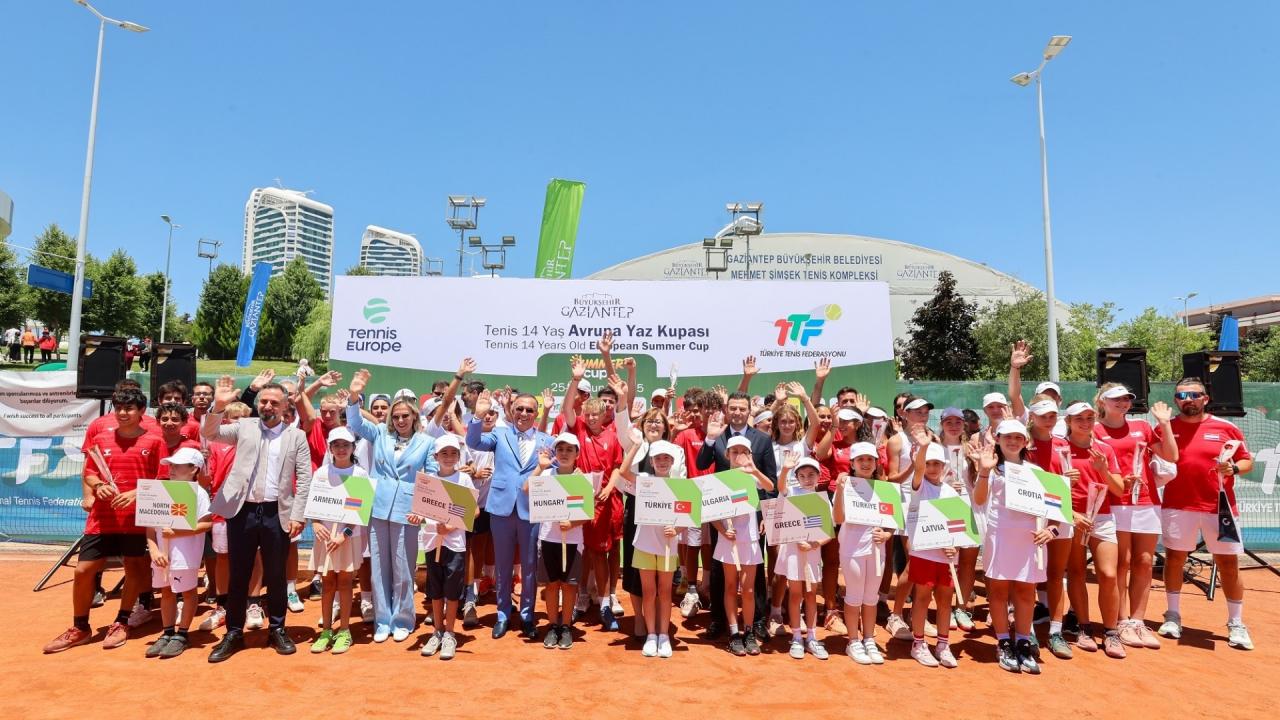 8 ülkenin sporcuları katıldı! Gaziantep'te muhteşem turnuva