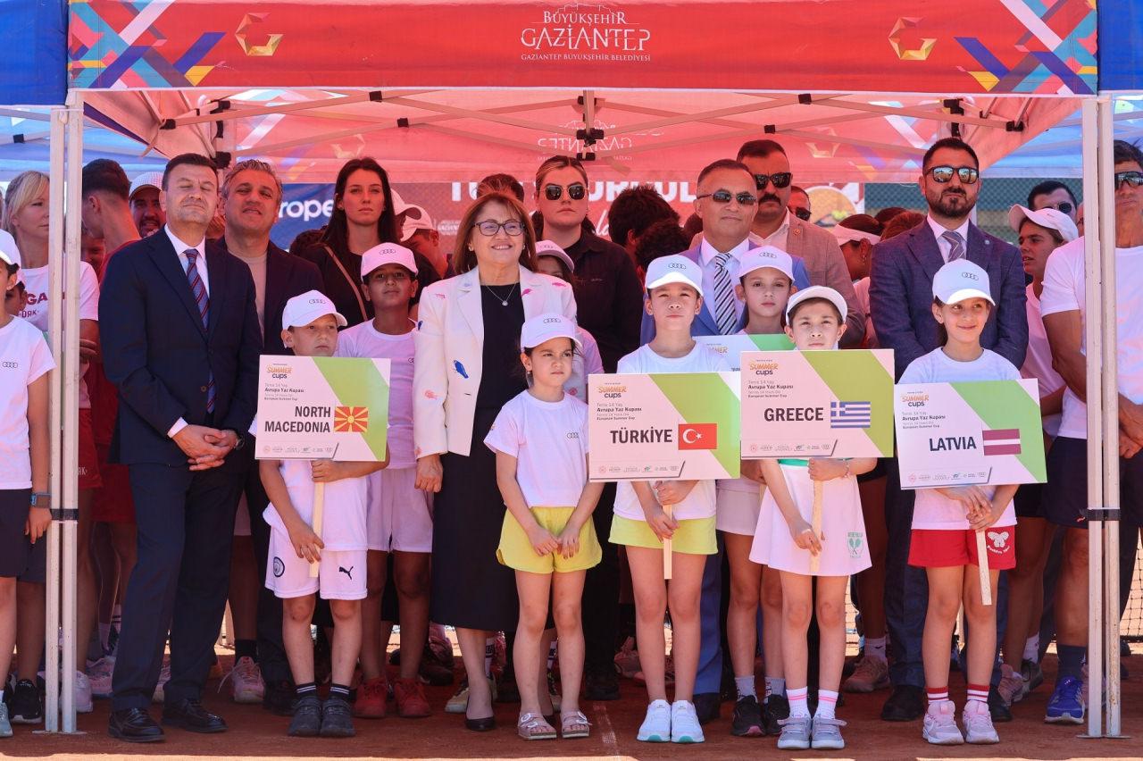 8 ülkenin sporcuları katıldı! Gaziantep'te muhteşem turnuva