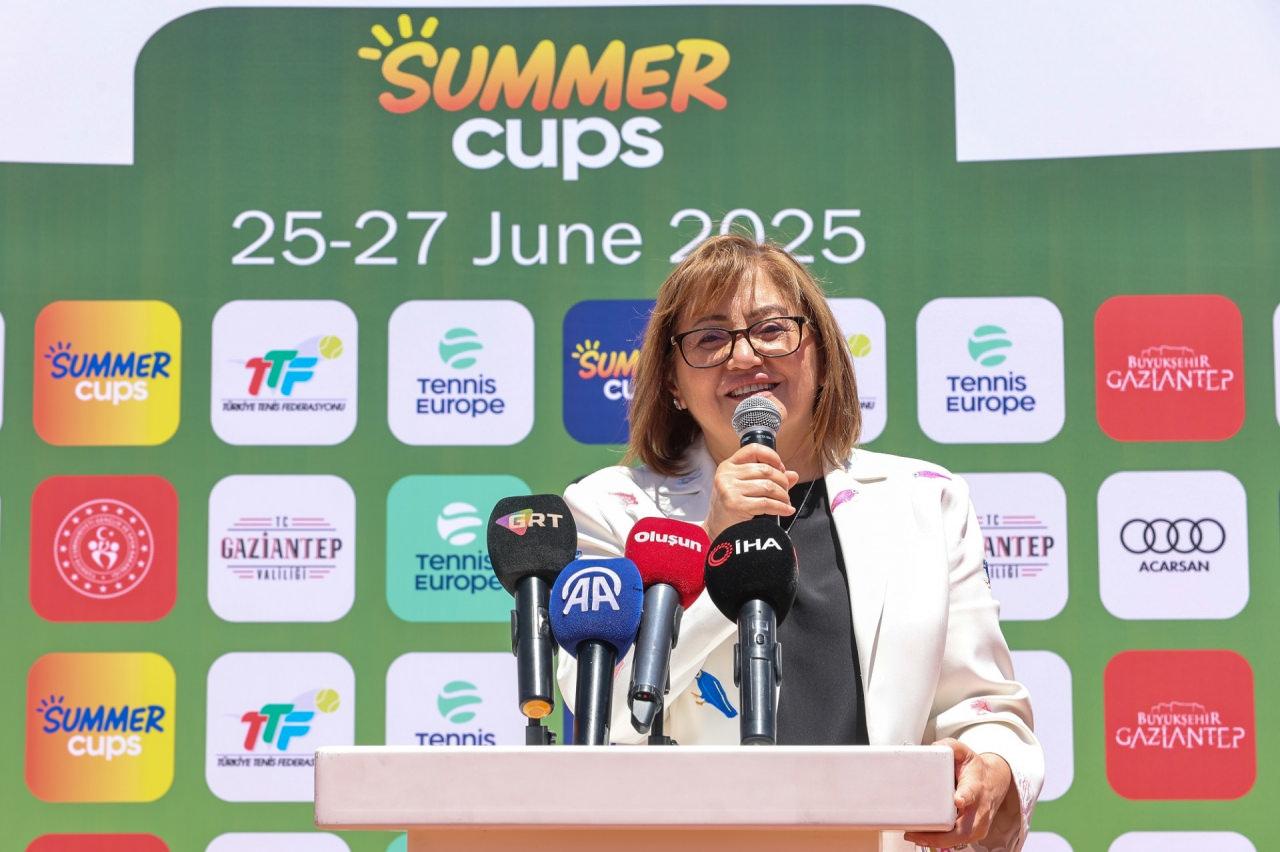 8 ülkenin sporcuları katıldı! Gaziantep'te muhteşem turnuva