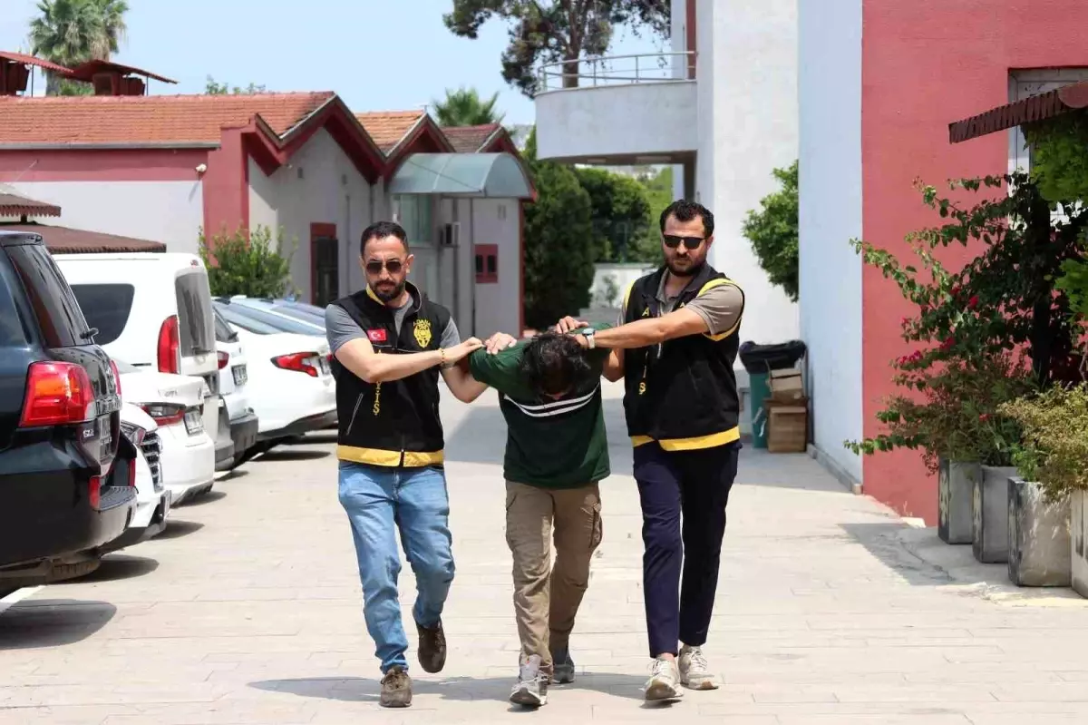 Adana'da Şiddet Olayı: Gençler ve Yaşlı Adam Dövüldü