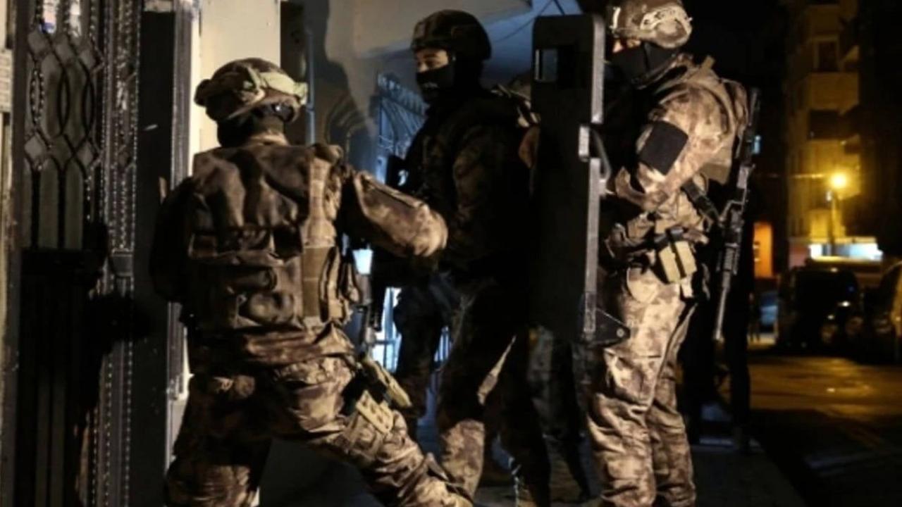 Aktif emniyet personelleri vardı! İstanbul merkezli FETÖ soruşturmasında sıcak gelişme