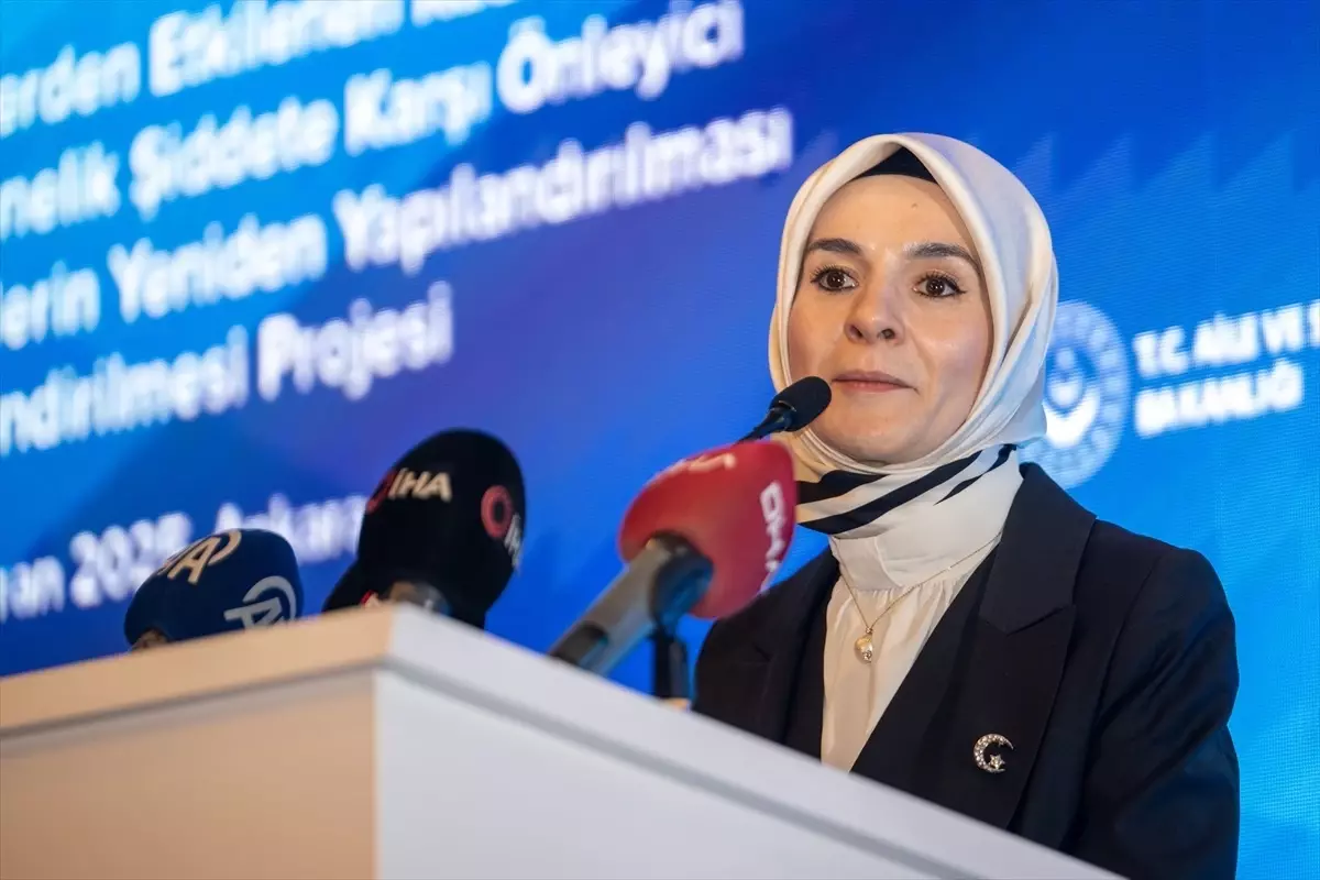 Bakan Göktaş, Depremden Etkilenen Kadın ve Çocuklara Yönelik Şiddetle Mücadele Projesinde konuştu