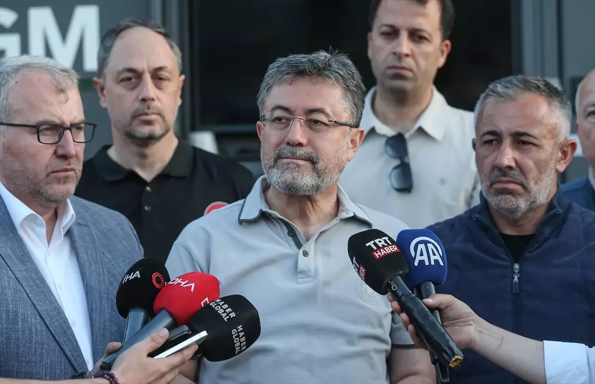 Bakan Yumaklı'dan Yangın Mücadelesi Açıklaması