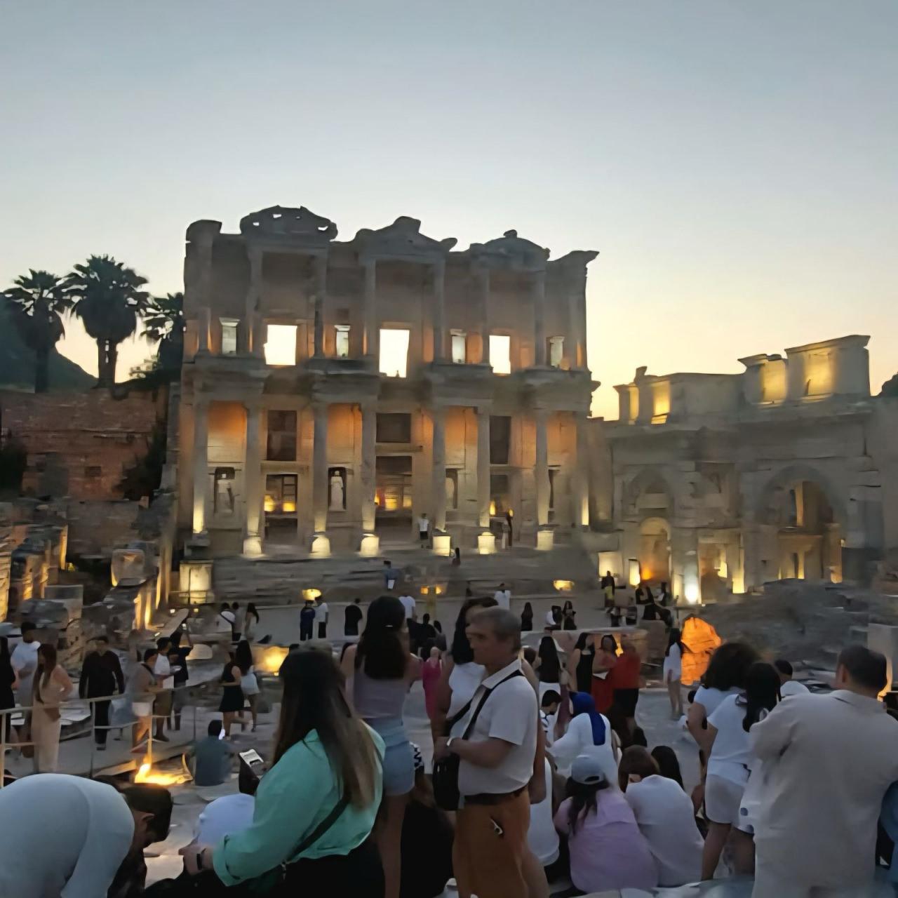 Bayramda rekor geldi! Bakan Ersoy listeyi paylaştı!