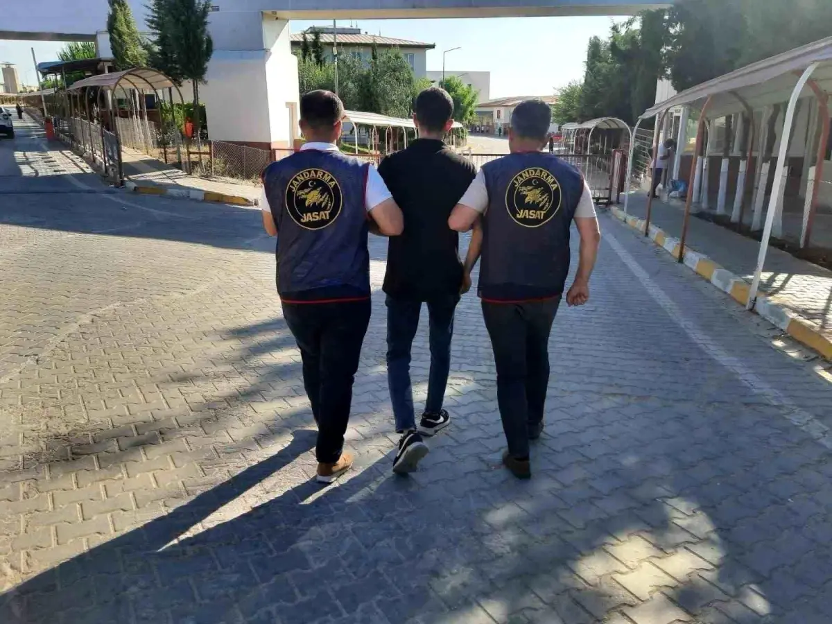 Dolandırıcı ve Uyuşturucu Kullanıcısı Yakalandı