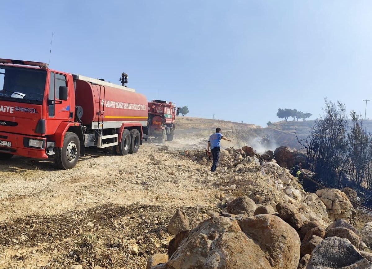 Gaziantep Büyükşehir'den Nurdağı'nda çıkan orman yangınına müdahale