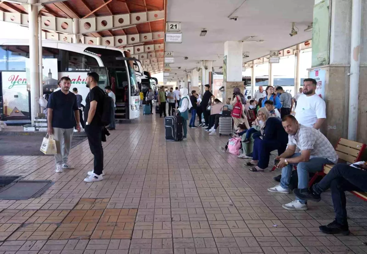 Gaziantep'te Bayram Yoğunluğu: Ek Seferler Başlatıldı