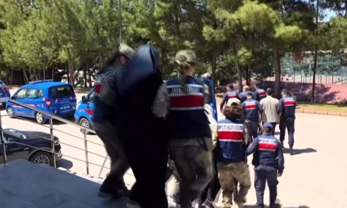 Gaziantep'te Dolandırıcılık Çetesi Çökertildi