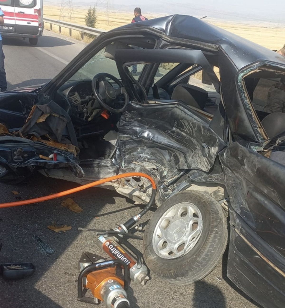 Gaziantep'te iki otomobilin çarpışması sonucu 1 kişi öldü