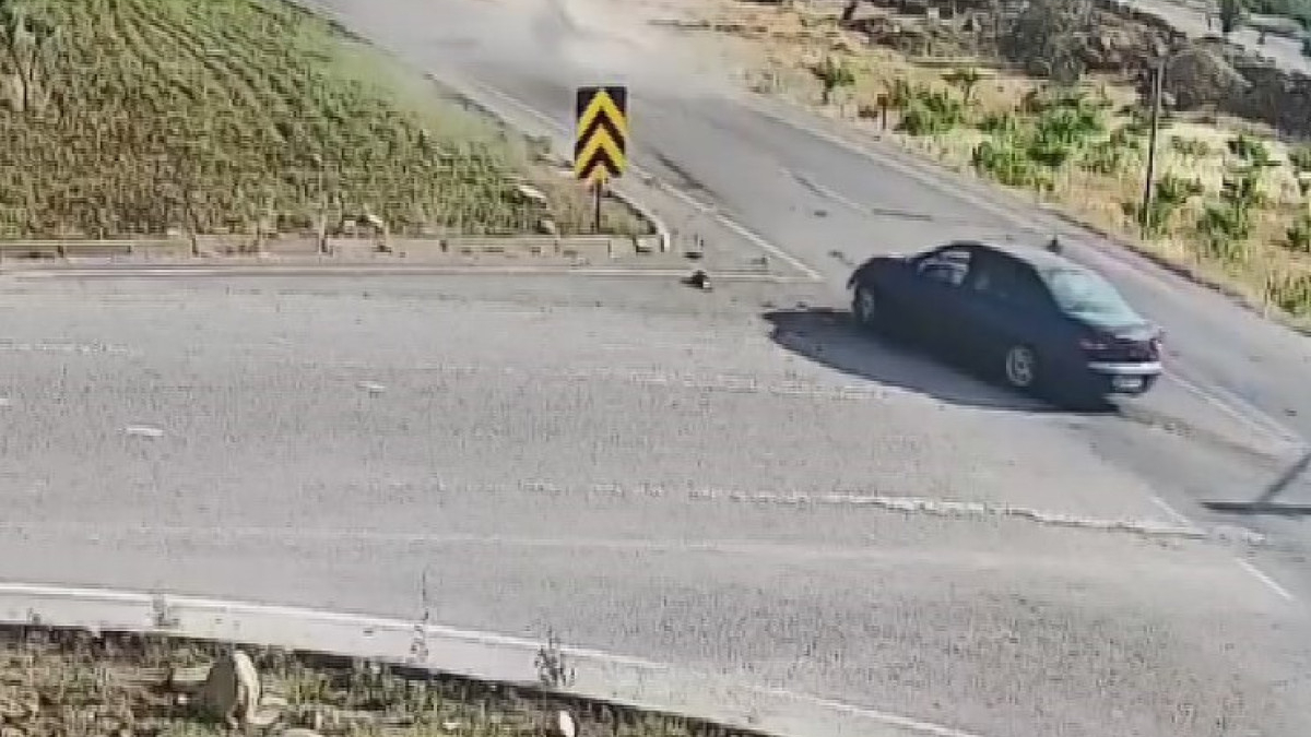 Gaziantep'te kırmızı ışık ihlali kazaya neden oldu: 5 kişi yaralandı