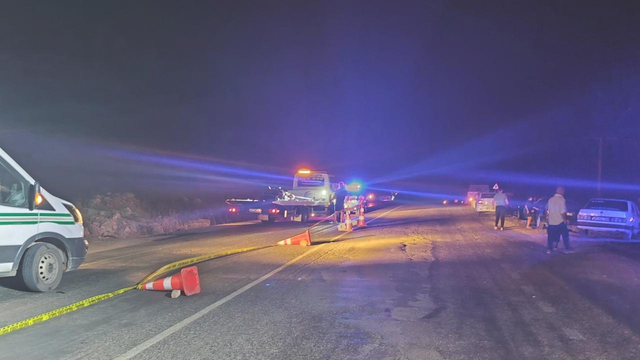 Gaziantep'te motosiklet devrildi: 2 ölü