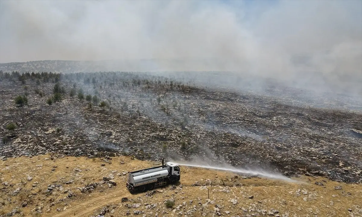 Gaziantep’te örtü yangını kontrol altına alındı