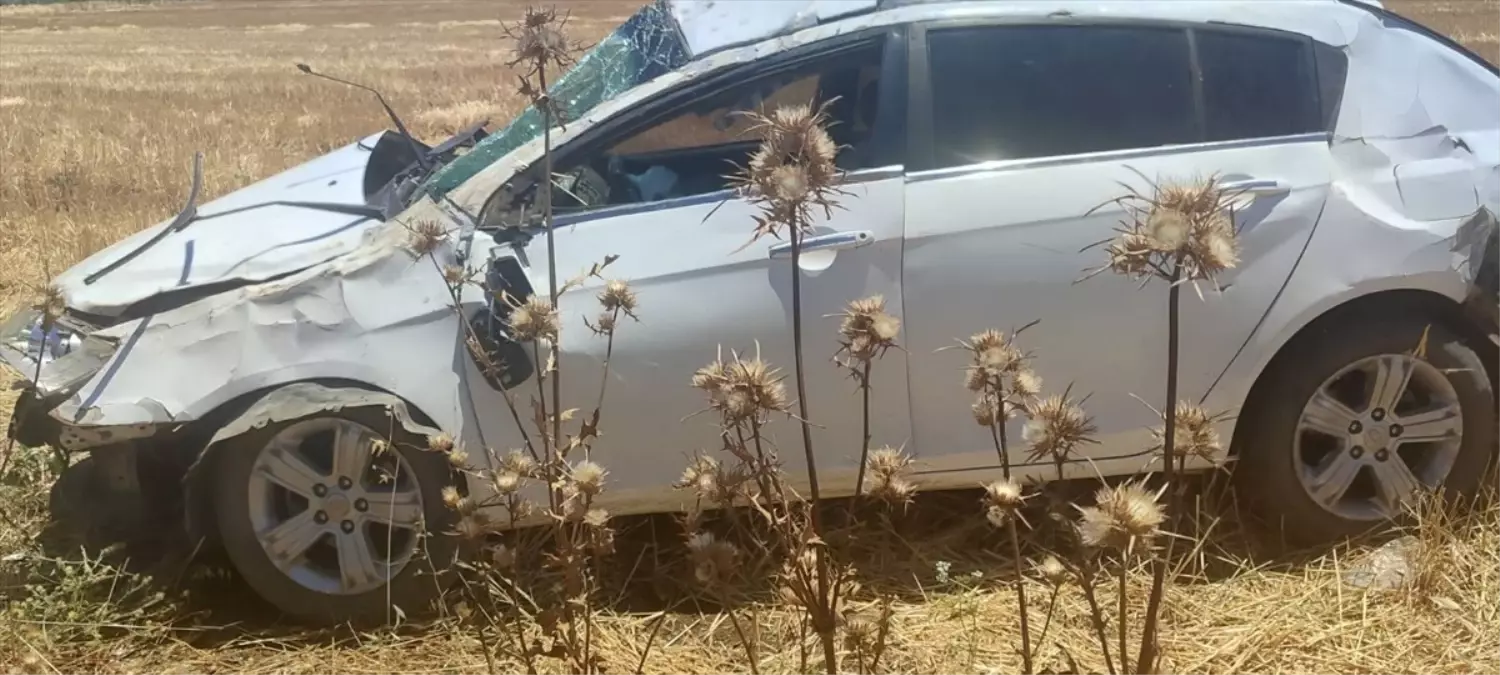 Gaziantep'te Otomobil Tarlaya Devrildi