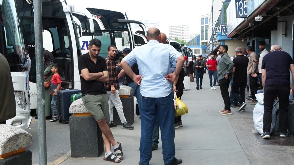 Otogarda bayram hareketliliği başladı: Biletlerin büyük bölümü tükendi