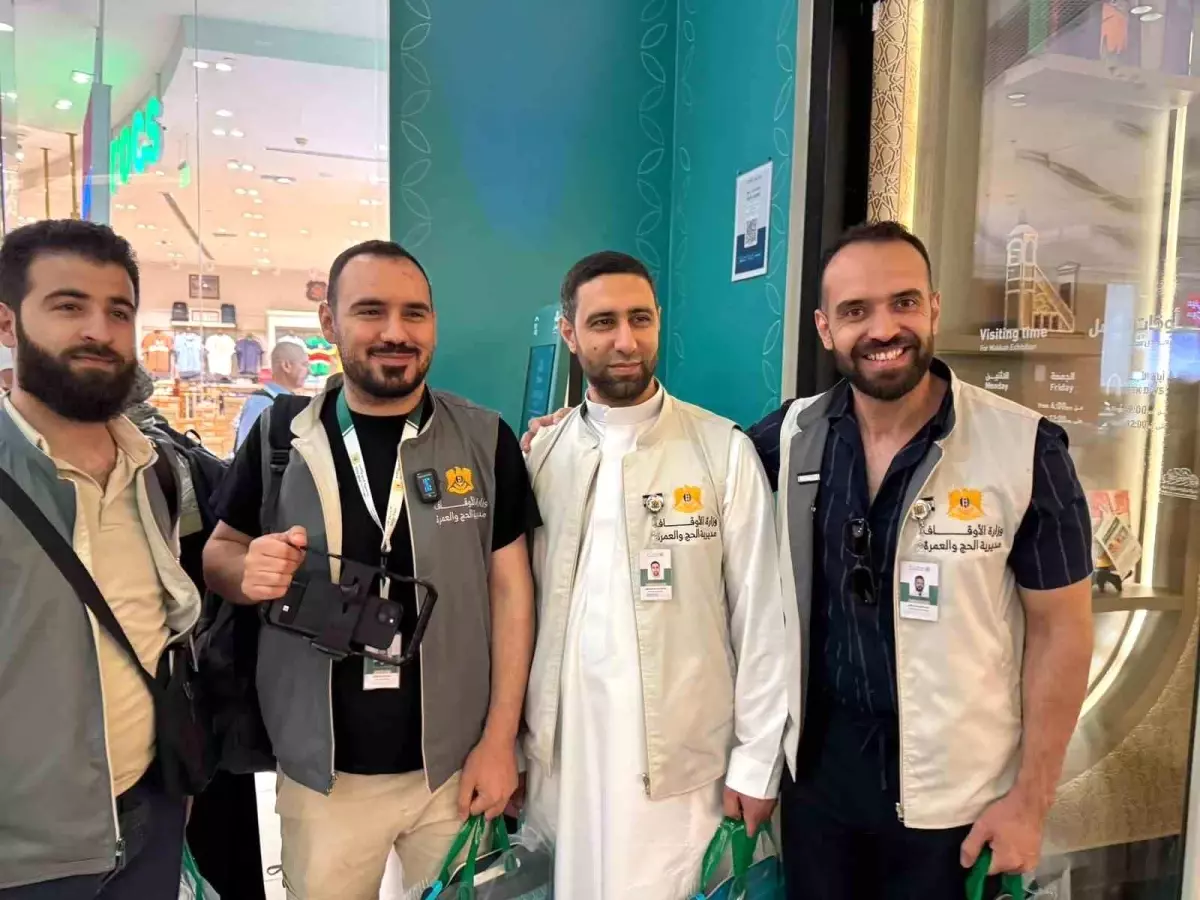 Suriyelilerin Hac Sevinci