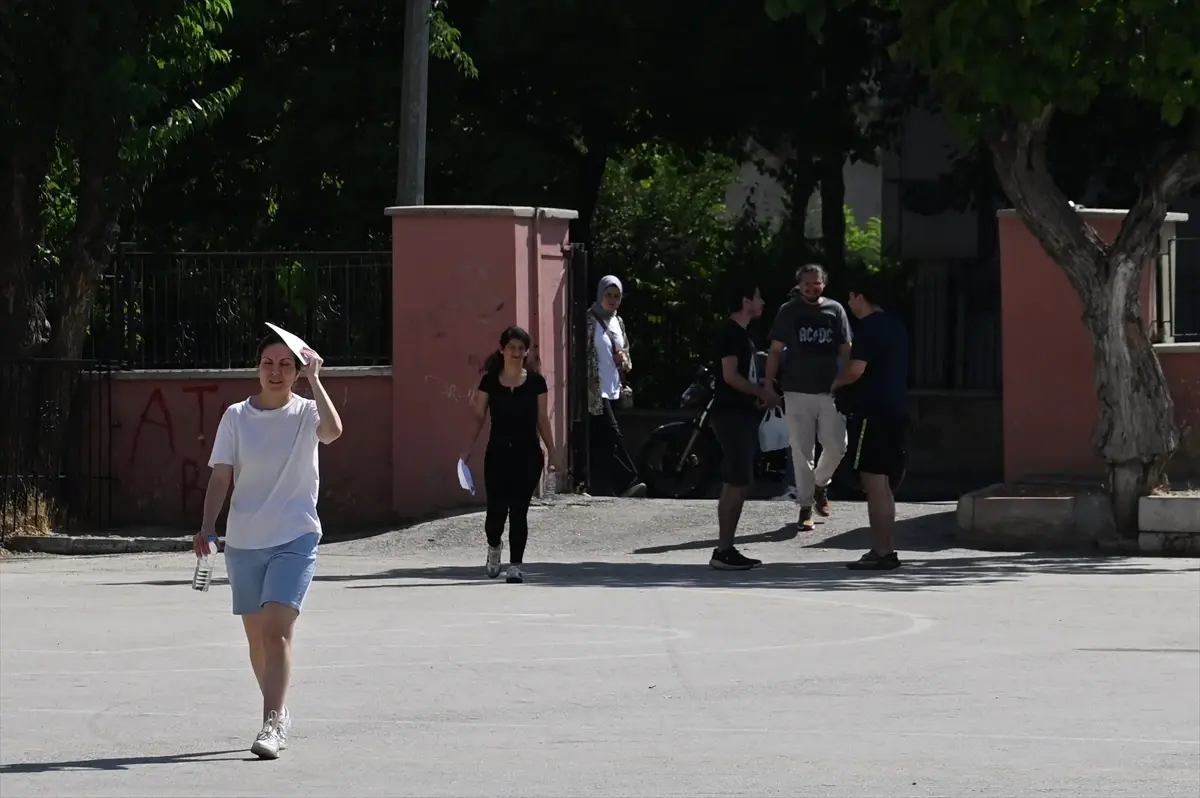 YKS AYT Sınavı Başladı