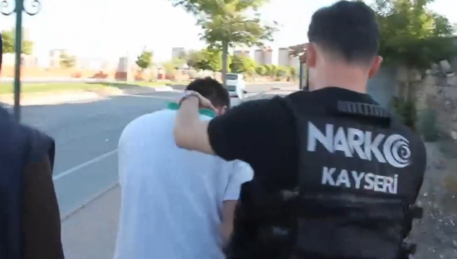 72 İlde Uyuşturucu Operasyonları: Binlerce Satıcıya Darbe