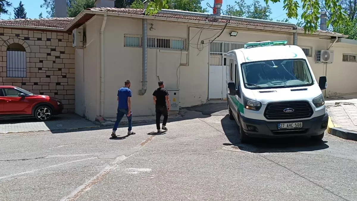 Gaziantep'te TIR'ın Çarptığı Traktörde Bir Kişi Hayatını Kaybetti