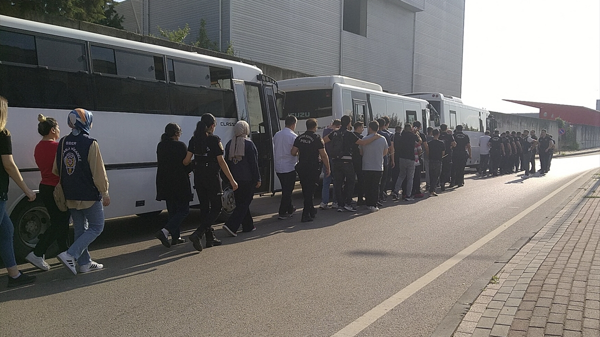 Kocaeli Merkezli Dolandırıcılık Operasyonu: 38 Gözaltı