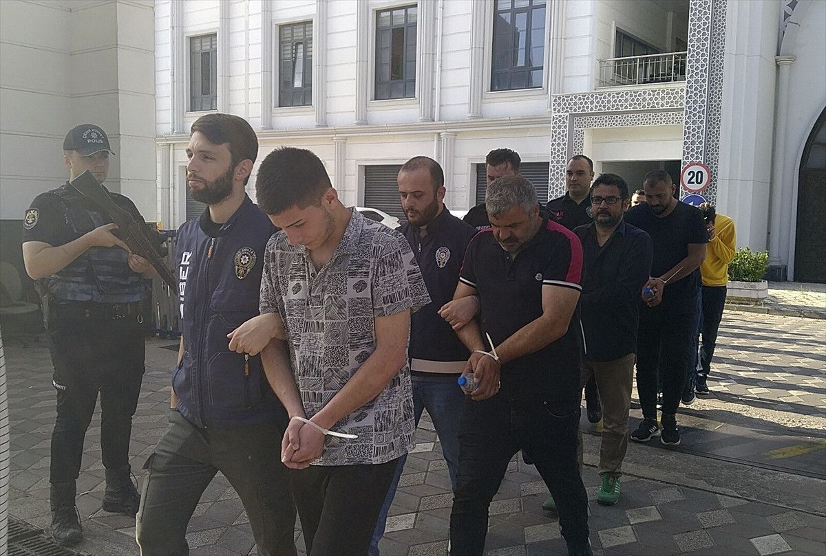 Kocaeli Merkezli Dolandırıcılık Operasyonu: 38 Gözaltı