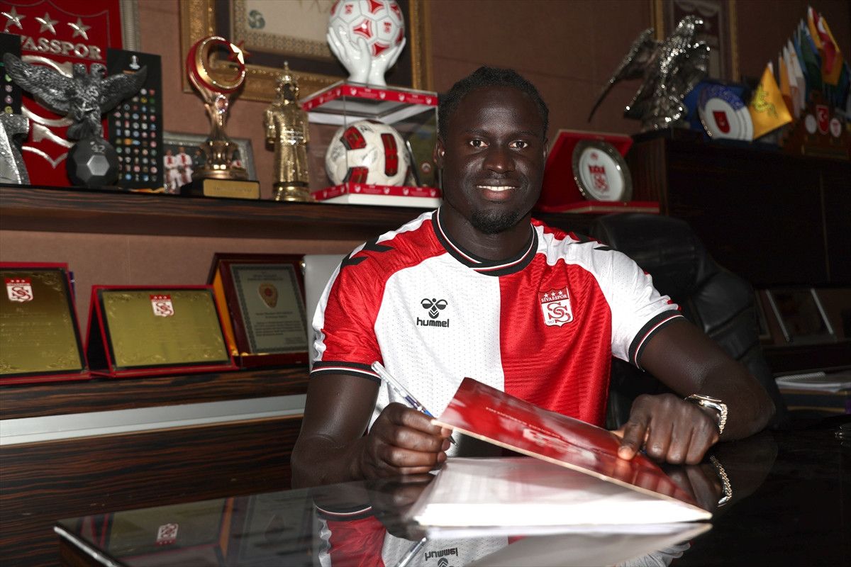 Sivasspor, Aliou Badji'yi Transfer Etti