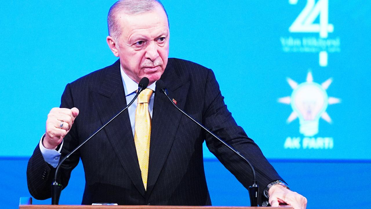 56 Belediye Başkanı AK Parti'ye Katıldı