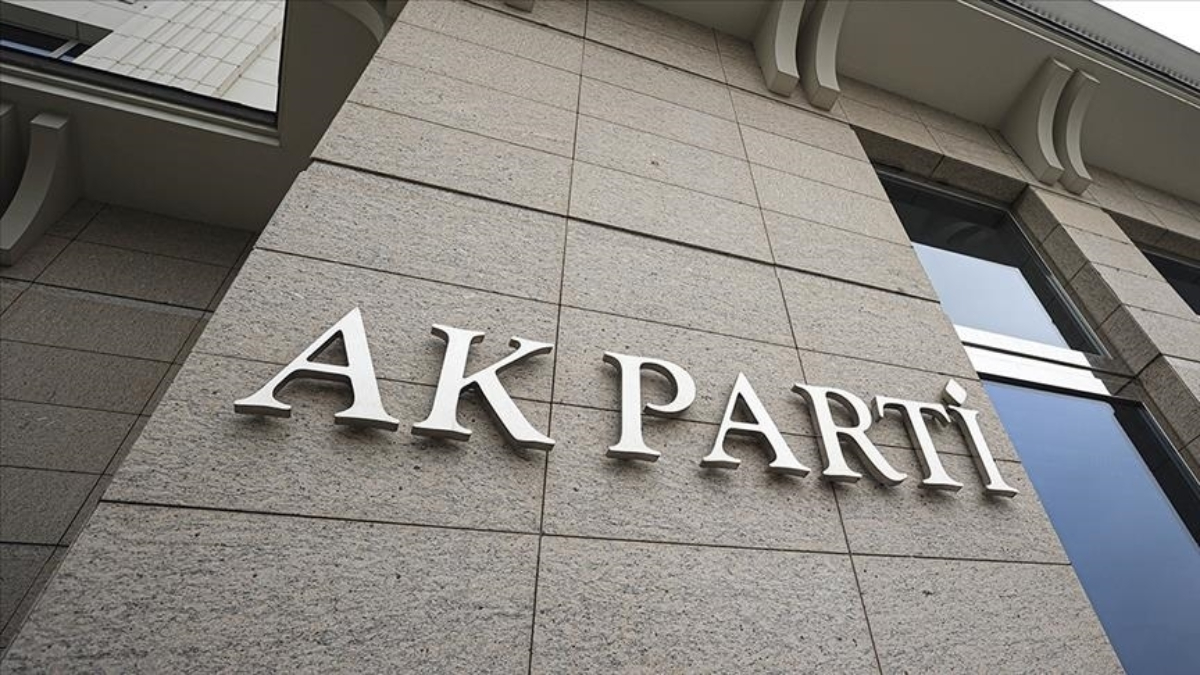 56 Belediye Başkanı AK Parti'ye Katıldı