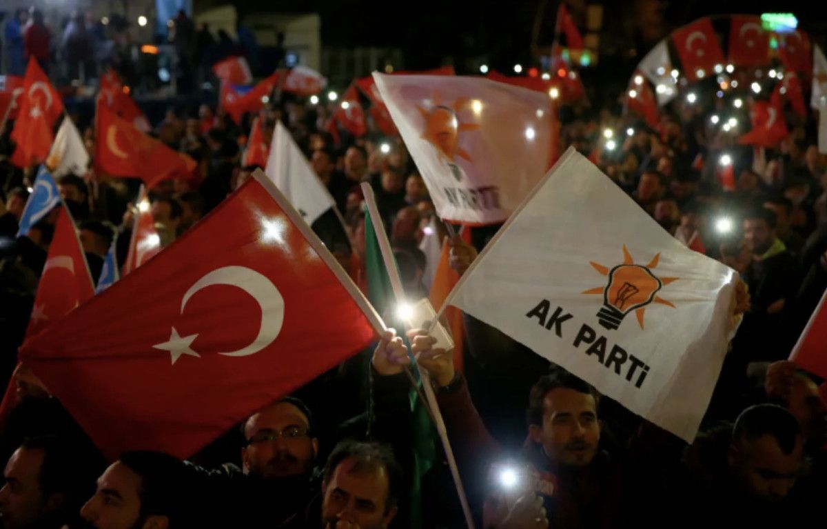 56 Belediye Başkanı AK Parti'ye Katıldı