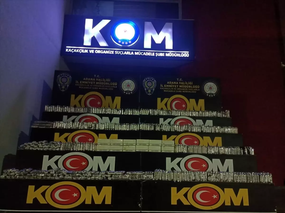 Adana'da Yolcu Otobüsünde 990 Elektronik Sigara Ele Geçirildi