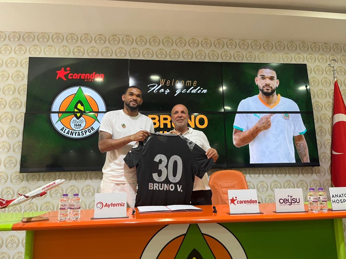 Alanyaspor'dan Dört Yeni Transfer İmzası