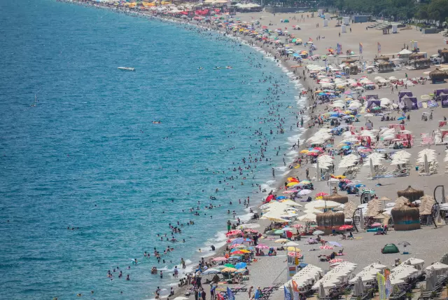 Antalya'da Hava Sıcaklığı 46,6 Dereceye Ulaştı