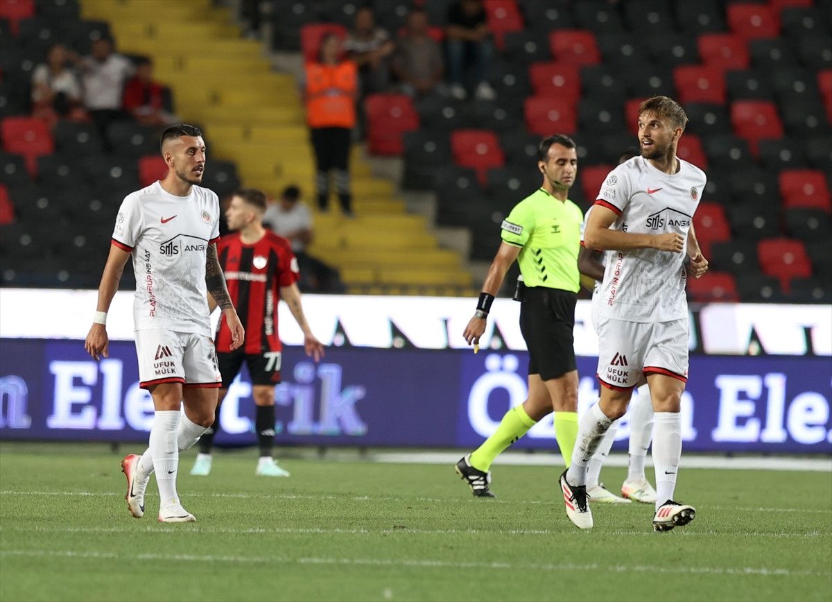 Burak Yılmaz Yönetiminde Gaziantep FK, Gençlerbirliği'ni Son Dakikada 2-1 Yendi