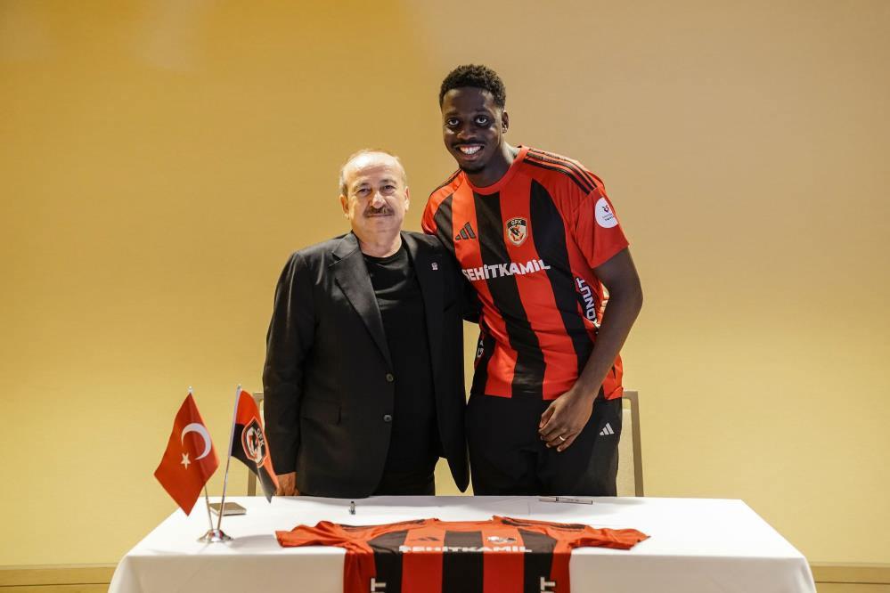 Burak Yılmaz'ın Gaziantep FK'ya Getirdiği Golcü: Muhammed Bayo Transferi