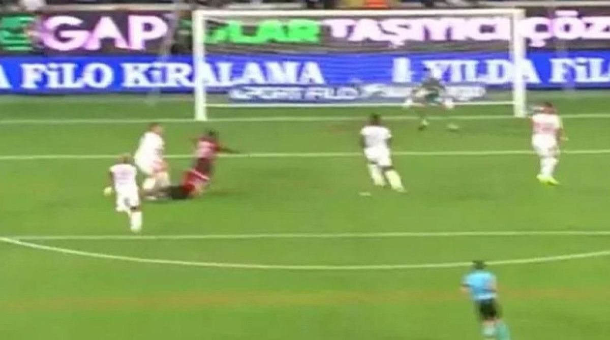 Eski Hakemler Gaziantep FK - Galatasaray Maçını Yorumladı