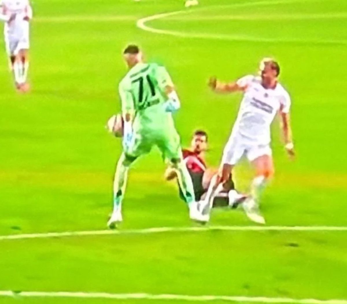 Eski Hakemler Gaziantep FK - Galatasaray Maçını Yorumladı