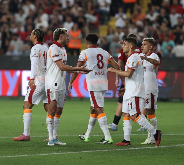 Galatasaray, Gaziantep'te 3-0'lık Zaferle Başladı