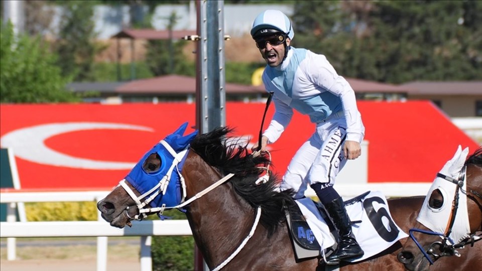 Gazi Koşusu'nda Büyük Hayalini Gerçekleştiren İş İnsanı Hulusi Çil'in Anısı